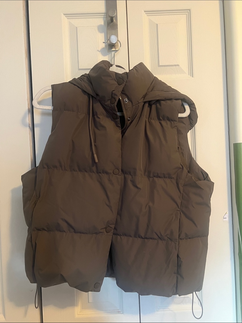 Women's Puffer Vest - Brown Sleeveless Coat